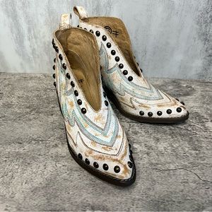 Circle G leather booties EUC size 7.5 NWOT